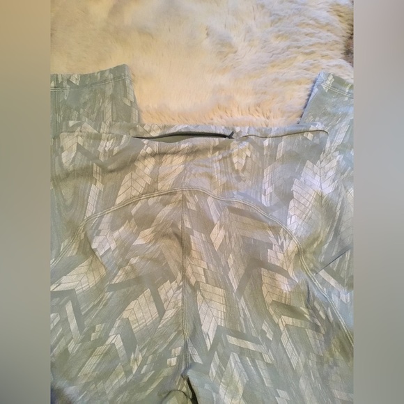 Lululemon legging - Swift speed high-rise crop 21” - Picture 7 of 9